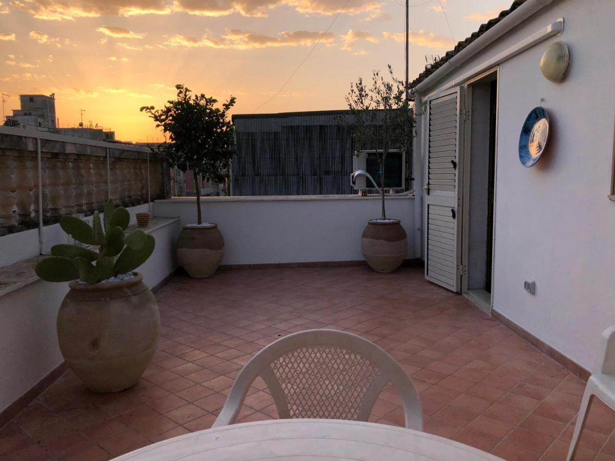 Casa Negli Iblei Apartment Canicattini Bagni Luaran gambar